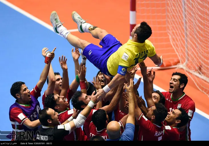 Konec legendy – futsalový génius Falcao ukončil kariéru hattrickem, ale v slzách