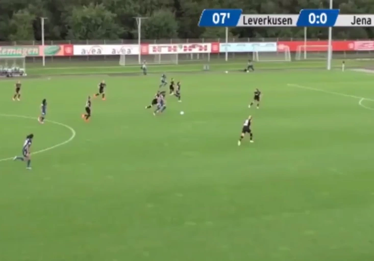 Česká fotbalistka okouzlila Německo. Jaké parádní góly střílí Lucie Voňková?