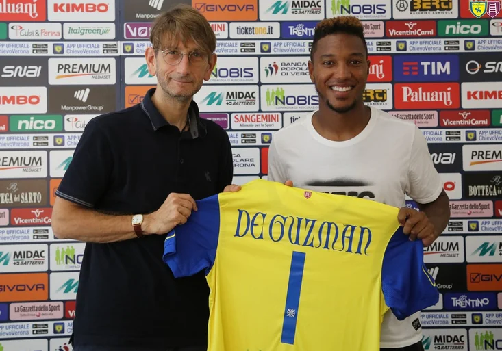 Nizozemský záložník vzbudil v Itálii poprask. Co si o jeho jedničce myslí fanoušci?