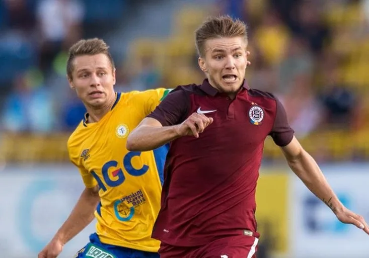 Žádné góly, zvonily jen tyče. Sparta veze z Teplic bod