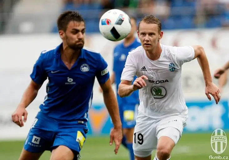 Nováček? Hradecký Pázler rozsvítil ligu úžasným trestňákem! Chramosta dal hattrick