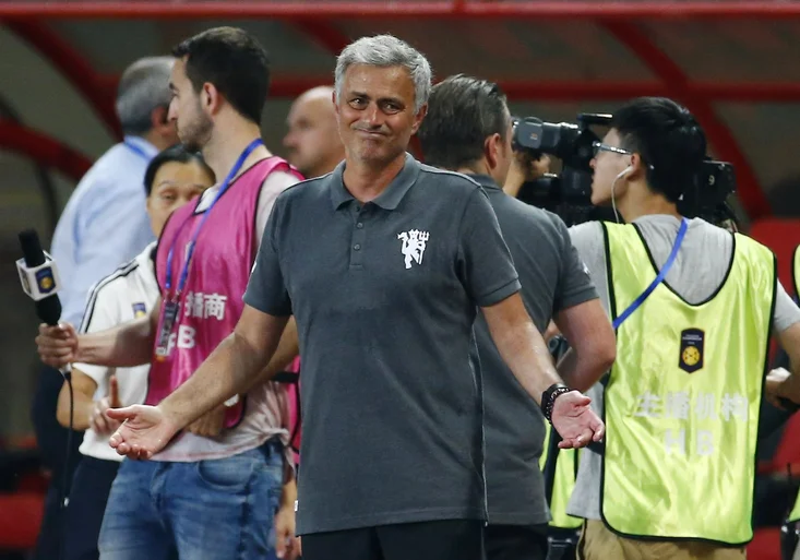 Mourinho schytal v Číně debakl! Podívejte, jak Dortmund Manchester nevídaně rozebral