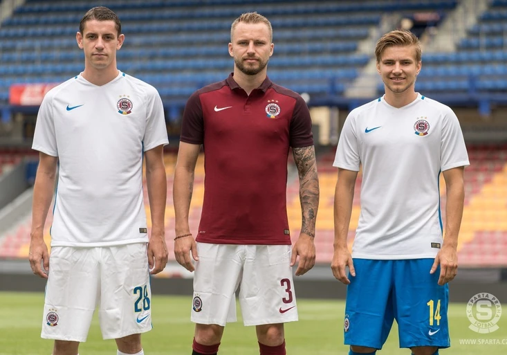 Co to je? Proč má Sparta venkovní dresy jako Baník? Přešlap, nebo paráda? (HLASUJTE)