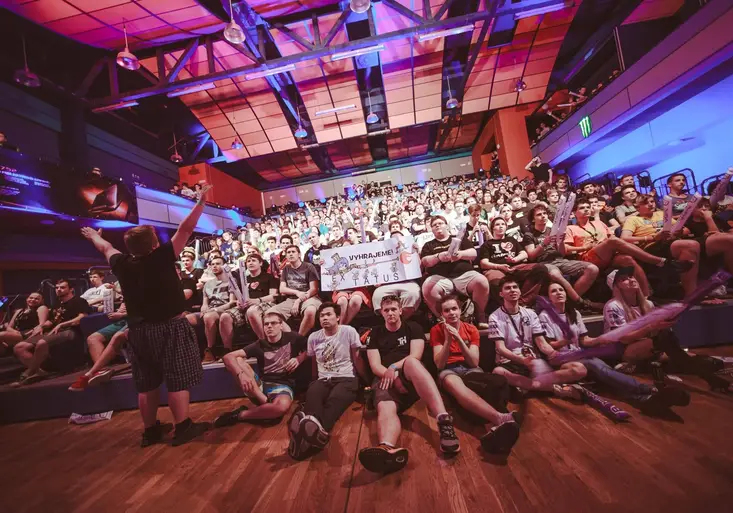 eXtatus a Fraternitas novými šampióny Národní ligy v PC hrách!