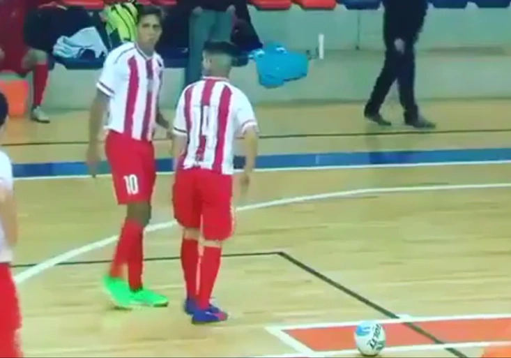 Prostě GENIÁLNÍ! Nejlepší futsalový signál všech dob!