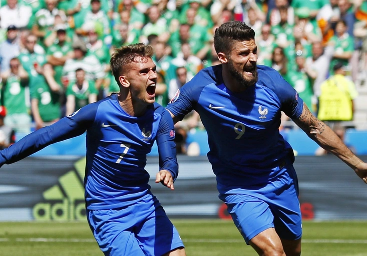 Francie vs. Irsko 2:1. Giroud se stal terčem, Henry se spokojeně usmívá!
