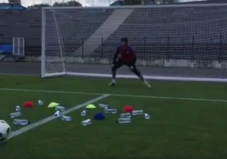 „Šikula“ Petr Čech si umí poradit. V čem spočíval jeho speciální trénink?