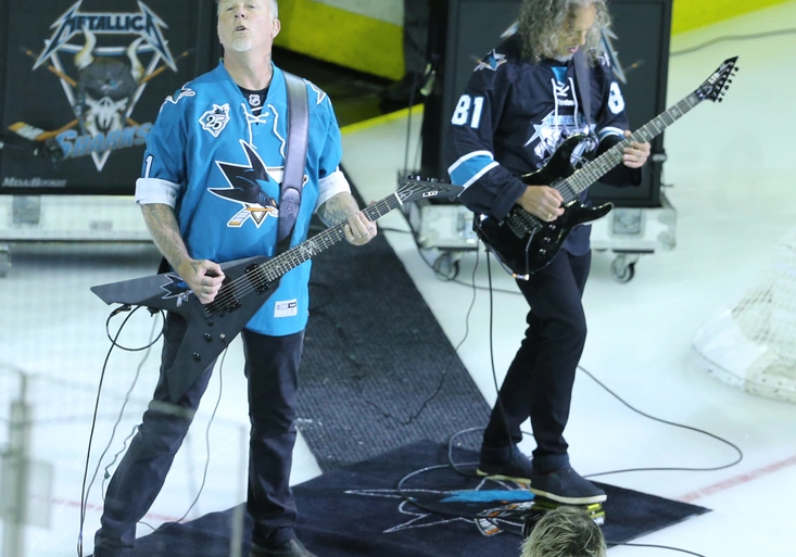 VIDEO: Hymna v podání Metalliky na Stanley Cupu! Budete mít husí kůži!