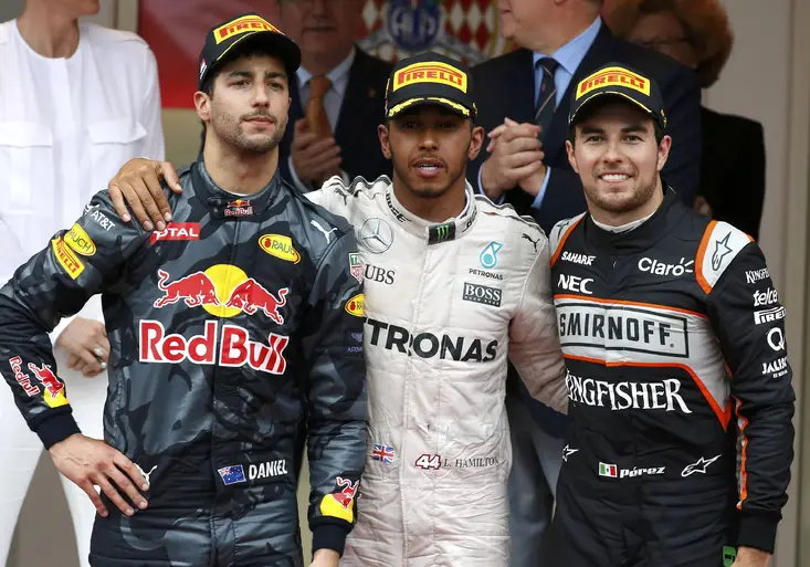 Ricciardo přišel o triumf v Monaku. Jak zaspali mechanici Red Bullu?
