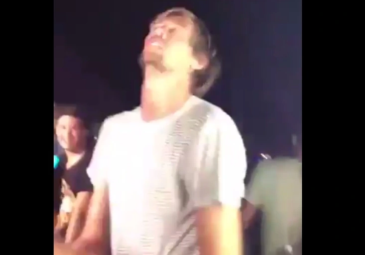 Peter Crouch to umí rozjet! O dovolené se mění v MISTRA tanečníka!