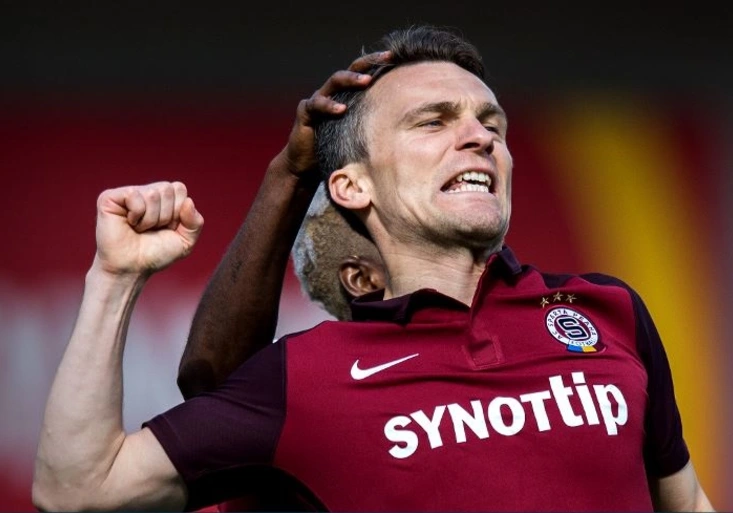 Neskutečné představení krále střelců! Lafata zničil Jihlavu PĚTI góly!