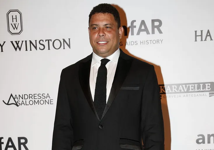 Kráska a „bečka“. Kterou kultovní filmovou postavu připomíná Ronaldo?