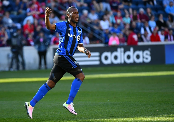 TOP góly víkendu: Nestárnoucí Drogba, precizní Cresswell i úžasné nůžky z Itálie