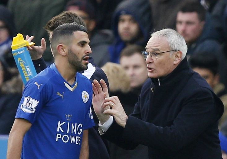VIDEO: Lahůdková Mahrezova přihravka patou nestačila. Leicester v boji o titul ztratil