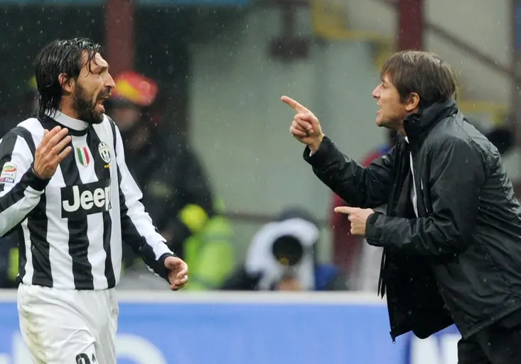 Pirlo varuje Chelsea: Conte je zvíře se dvěma ženami a nenechá si do ničeho kecat!