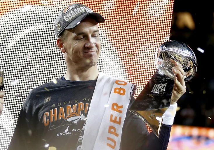 Sheriff je šampionem! 50. Super Bowl ovládl Denver s legendárním Manningem