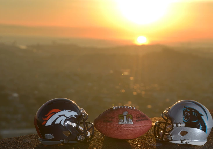 Je tady Super Bowl! Souboj Sheriffa a Supermana vypukne po půlnoci