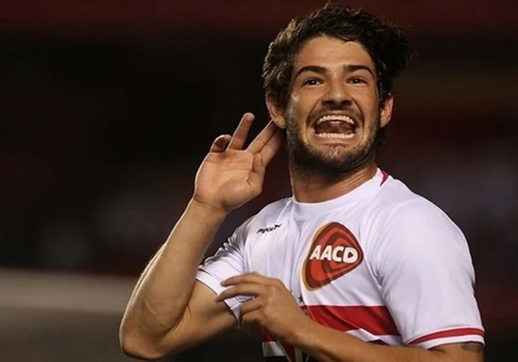 Chelsea posílil Pato. Co v něm zůstalo z působení v AC Milán a proč přichází jen na hostování?