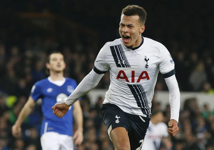 Gólová nádhera z dílny Tottenhamu. Vystřelil si Dele Alli nominaci na EURO?