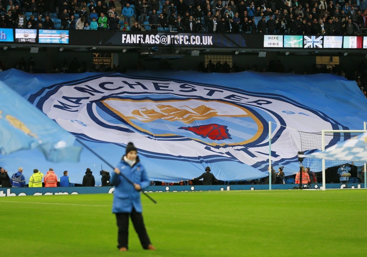 Manchester City: Nové logo i nové dresy. Jak se vám líbí?