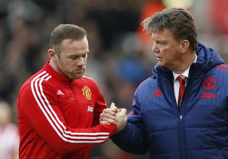 Můžu odejít i sám, řekl Louis van Gaal. Pak nedorazil na trénink United