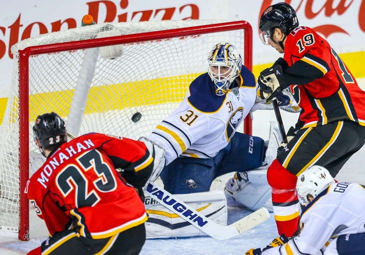 NHL: Už zvedali ruce nad hlavu, Johnson ale vytáhl zákrok snů!