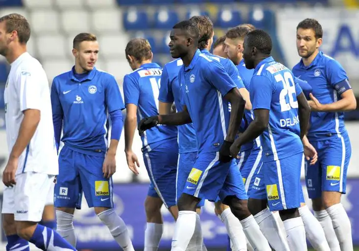 Slovan proti Marseille srazily chyby a v Evropské lize končí! Sparta otočila zápas na půdě APOELu a skončila druhá