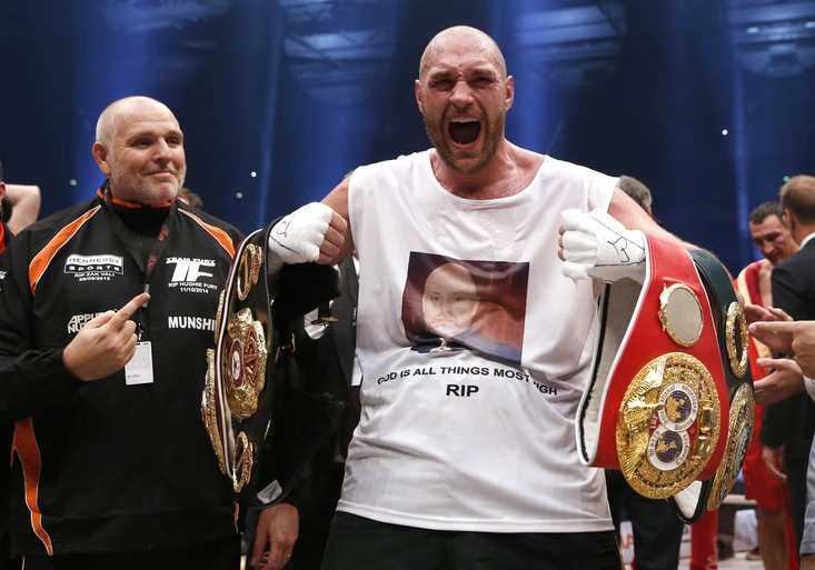 Zpívající obr i „Cikánský král“. To je nový vládce těžké váhy Tyson Fury