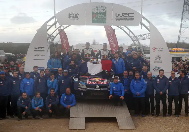 Britská rallye: Ogier zakončil sezonu smutným triumfem ve Walesu