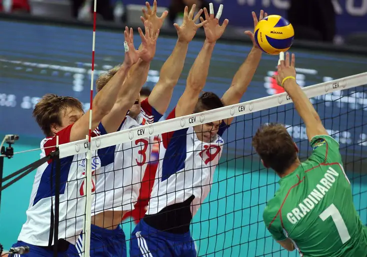 Češi s Bulharskem v pětisetové bitvě padli. Čeká je zápas o všechno s Němci. Sledujte jej živě na O2 Sport!