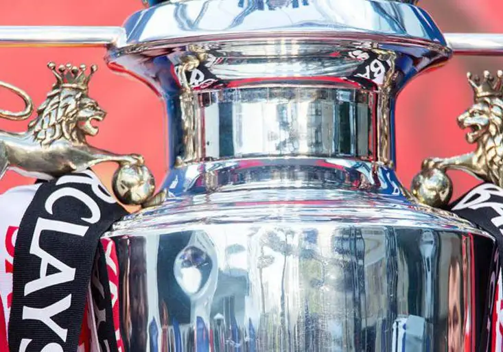 Perličky ze 7. kola Premier League: Slepci na čáře, hráči Manchester City při rozboru zápasu s Tottenhamem. To musíte vidět!