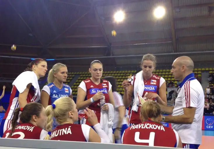 ME ve volejbale: Skvělý start! Češky suverénně přehrály Rumunky, na řadě jsou nebezpečné Srbky