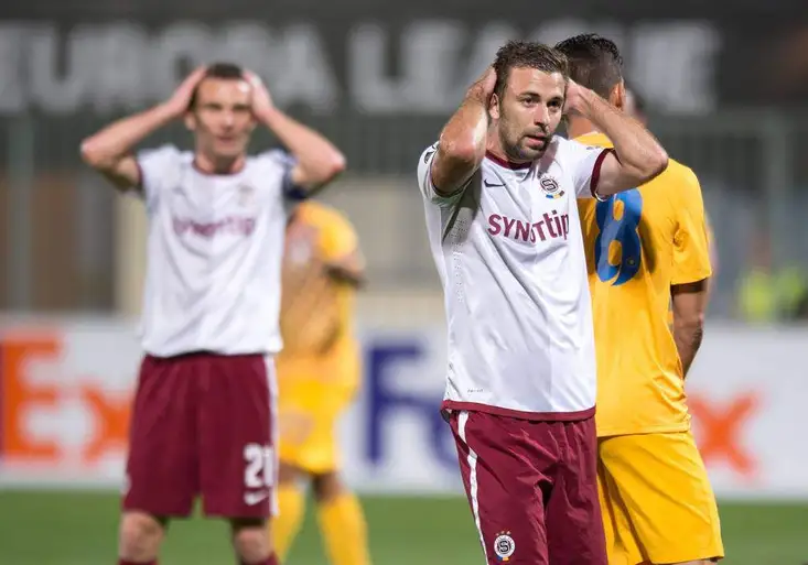 Sparta odvrátila pohárový krach s třetiligovým Královým Dvorem. Vyhrála až na penalty