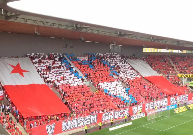 Eden hlásí vyprodáno. Nedělní derby Slavia vs. Sparta bude mít skvělou kulisu. Uvidíte jej na O2 Sport!