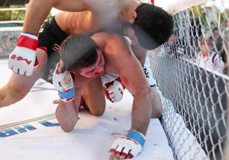 Drsní bojovníci MMA si dali dostaveníčko v Ingušsku. Battle of Narts uvidíte v neděli večer na O2 Sport