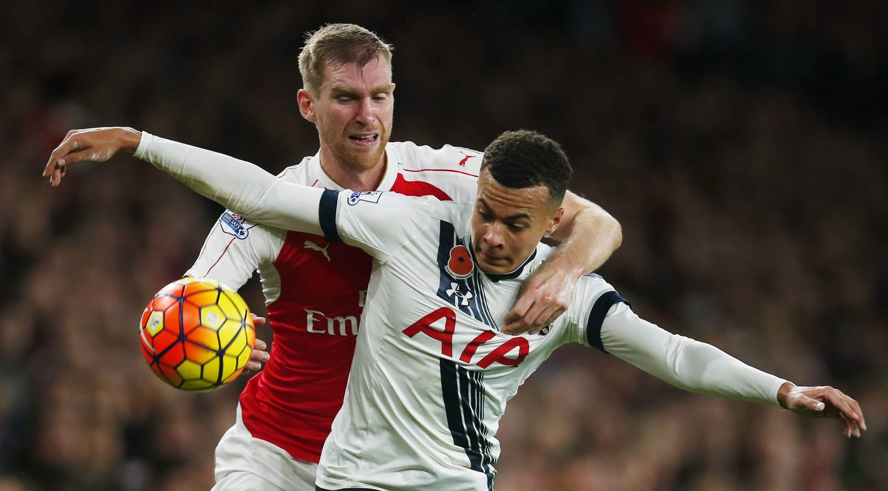arsenal tottenham premier league per mertesacker