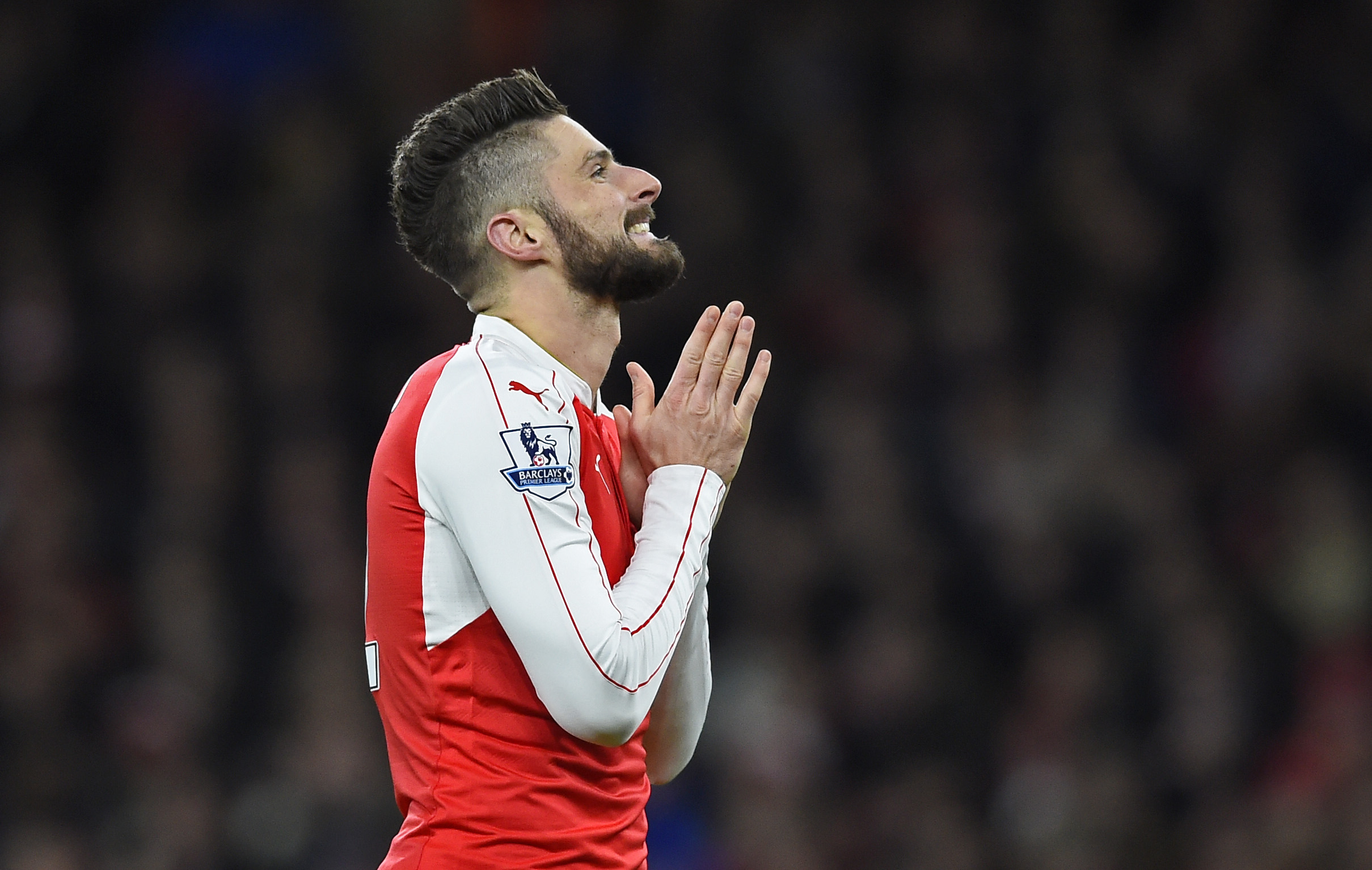 Football Soccer - Arsenal v Southampton - Barclays Premier League - Emirates Stadium - 2/2/16 Arsenal's Olivier Giroud looks dejected Reuters / Dylan Martinez Livepic EDITORIAL USE ONLY. No use with unauthorized audio, video, data, fixture lists, club/league logos or "live" services. Online in-match use limited to 45 images, no video emulation. No use in betting, games or single club/league/player publications. Please contact your account representative for further details.