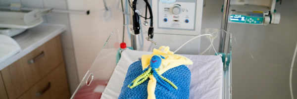 O2 spolupracuje na rozšíření novorozenecké televize v motolské nemocnici