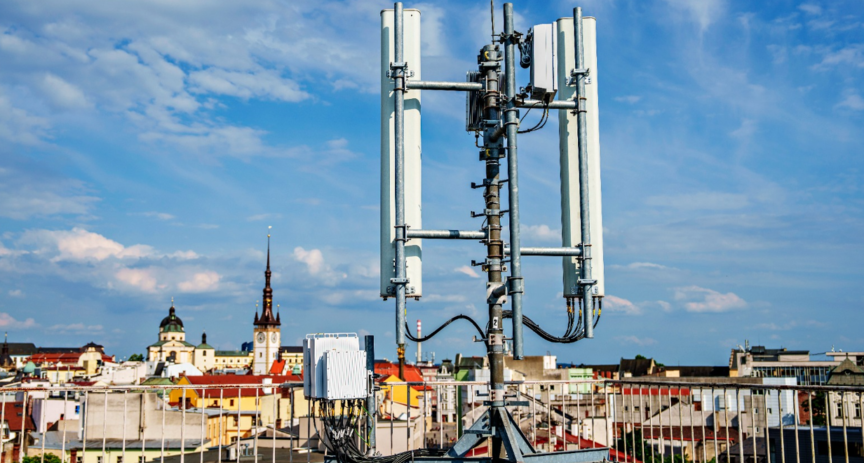 Mobilní technologie v letních měsících. Modernizace 5G sítě od O2 pokračuje i během léta na plné obrátky