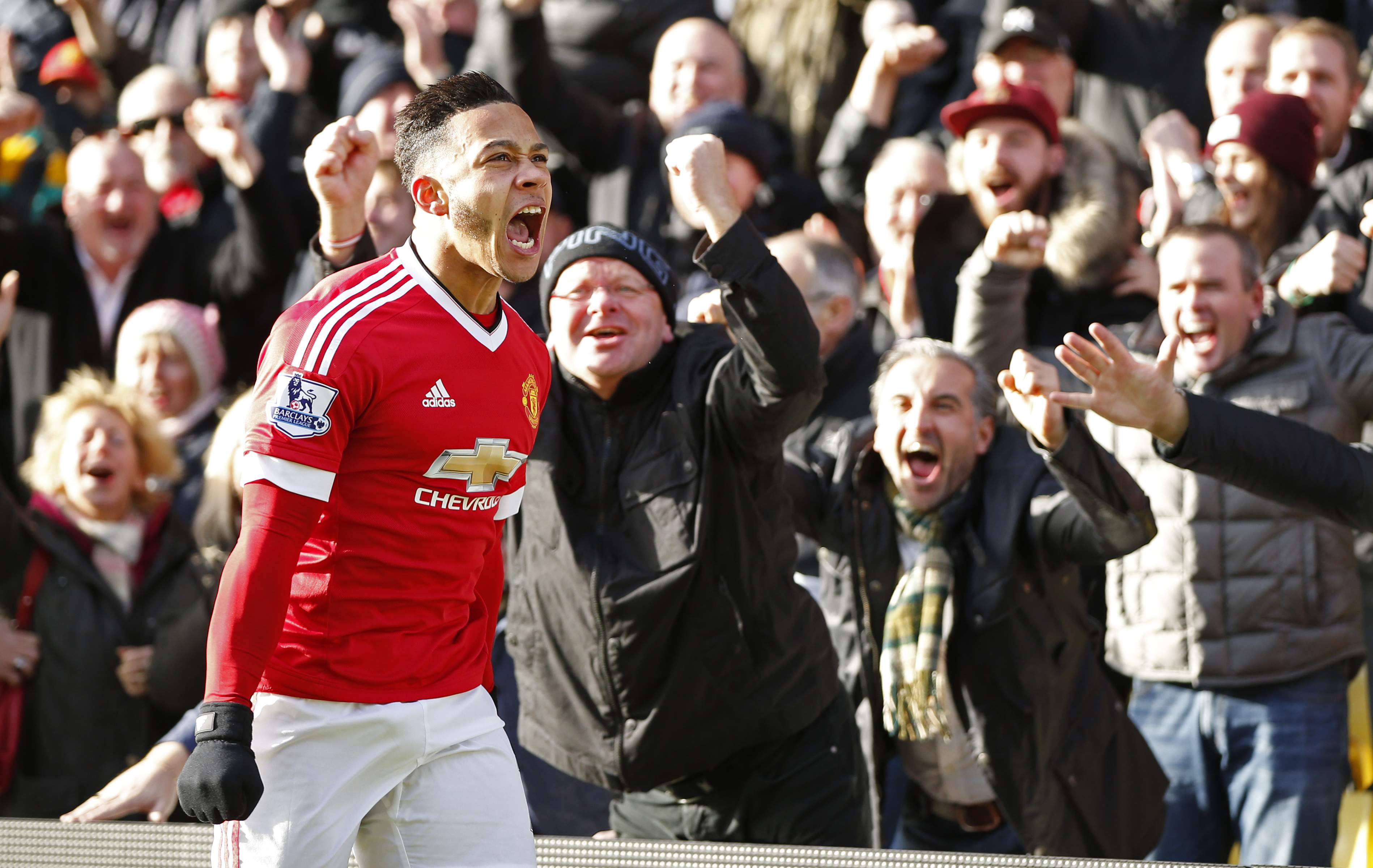 Football - Watford v Manchester United - Barclays Premier League - Vicarage Road - 21/11/15 Memphis Depay celebrates after scoring the first goal for Manchester United Action Images via Reuters / John Sibley Livepic EDITORIAL USE ONLY. No use with unauthorized audio, video, data, fixture lists, club/league logos or "live" services. Online in-match use limited to 45 images, no video emulation. No use in betting, games or single club/league/player publications. Please contact your account representative for further details.