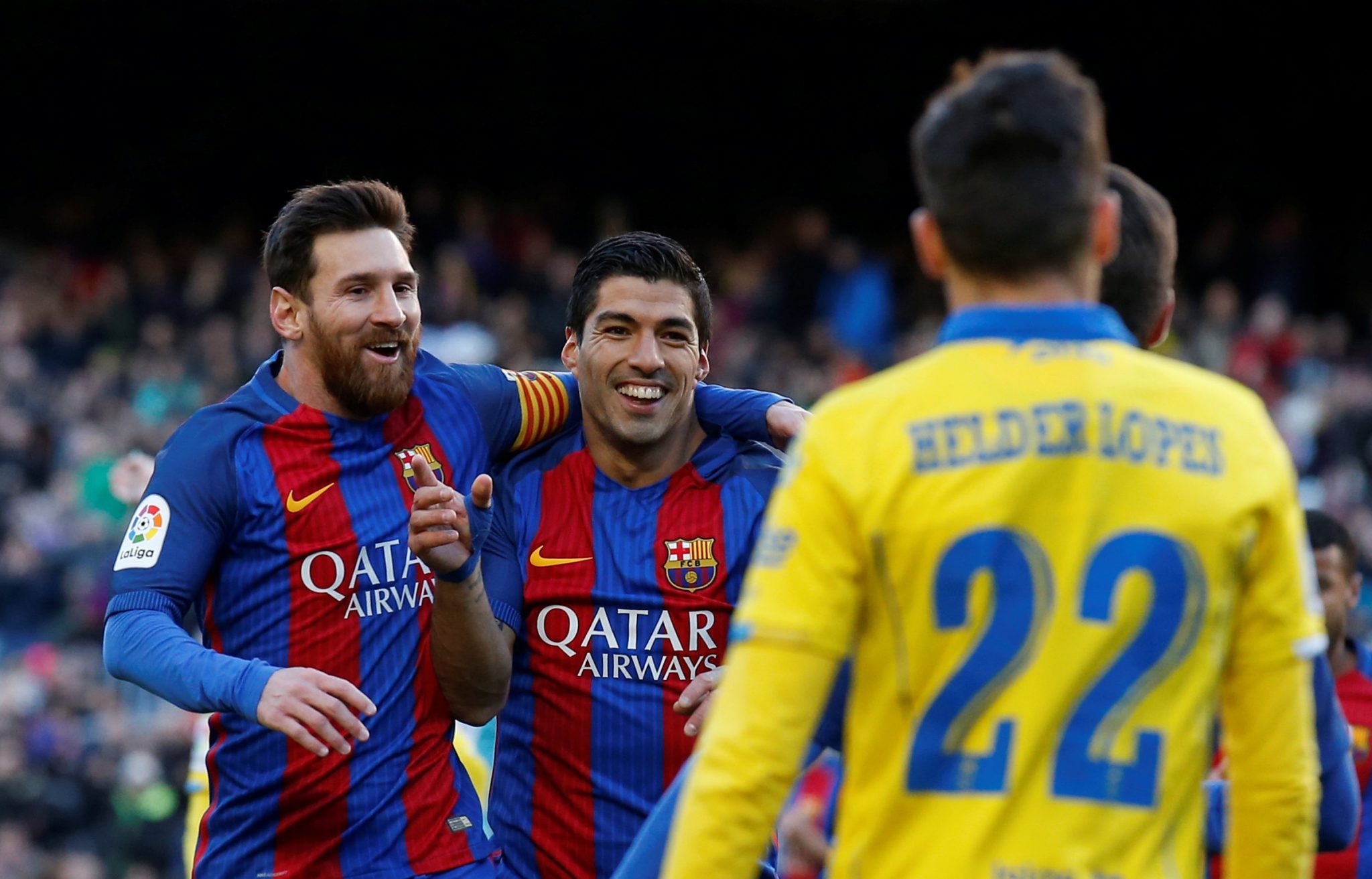 Luis Suárez a Lionel Messi (Barcelona)