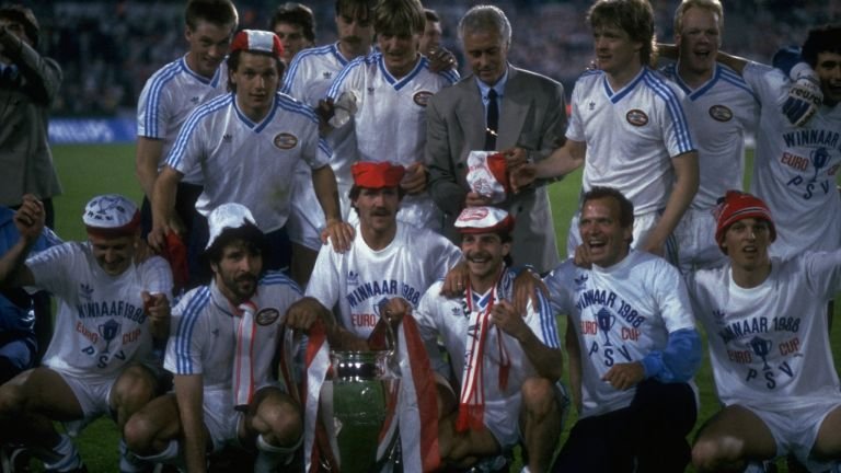PSV Eindhoven 1987/88, vítěz PMEZ. Foto: skysports.com