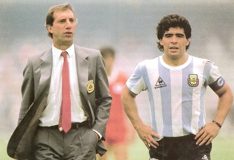 Carlos Bilardo a Diego Maradona. Foto: fautetatique.com